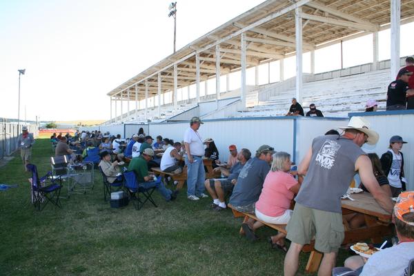 2011 Divide Ride Dinner-N-Awards (17).JPG