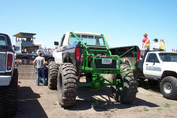Rear of Mountainer Bill Pries's "Big" F250