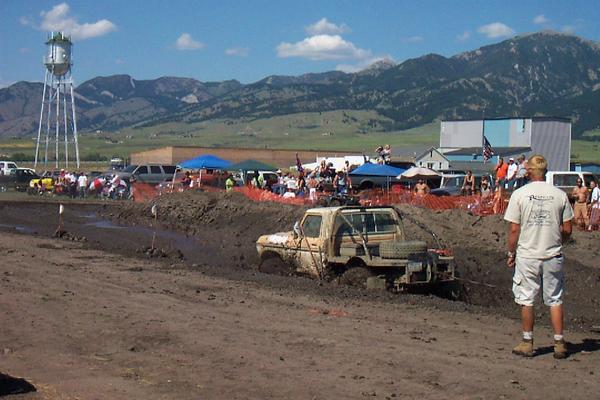 Bill Pries takes "Little" through the pit