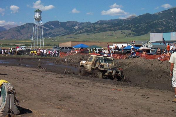 Bill Pries takes "Little" through the pit