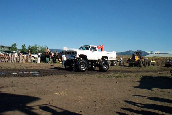 Magic City Bill Springer's formerly Red Rhino waiting it's turn on 49" Iroks