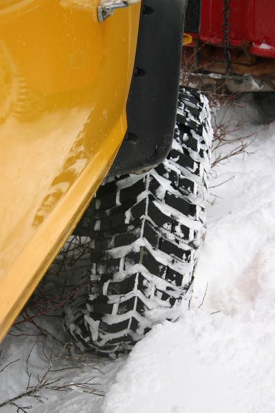 Dennis pulled sideways with his winch - good thing he has beadlocks.