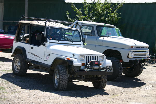 Some Skyliner Rigs