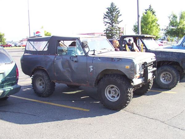 Tom's Scout, "Tigger" hides Brandon's freshly-built Blazer