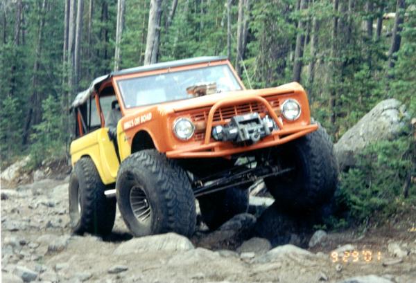 Mike J. - Fule Injected 5.0, rear dana 60 with locker, front dana 44 ARB, warn winch, 44" tires
