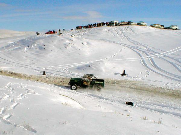 P2080034 Frontier Tyler Gordon during the men's V8 2nd heat