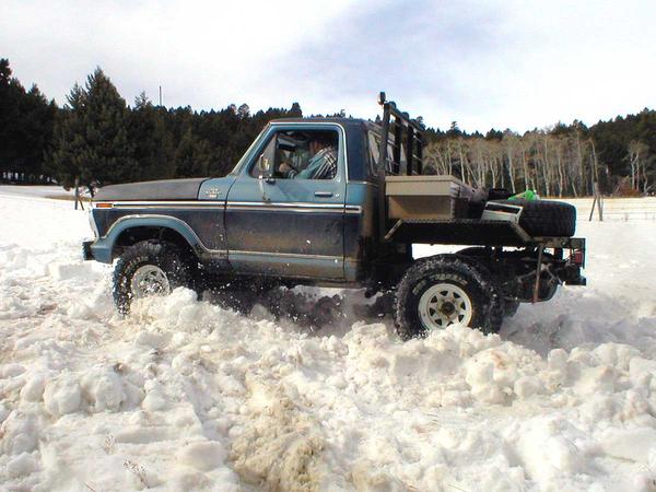 P3150022 - "Stubby" is unstuck, and starting to make forward progress.