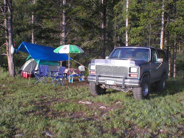 More "Early Birds".
Doug and Janet Herold's campsite.